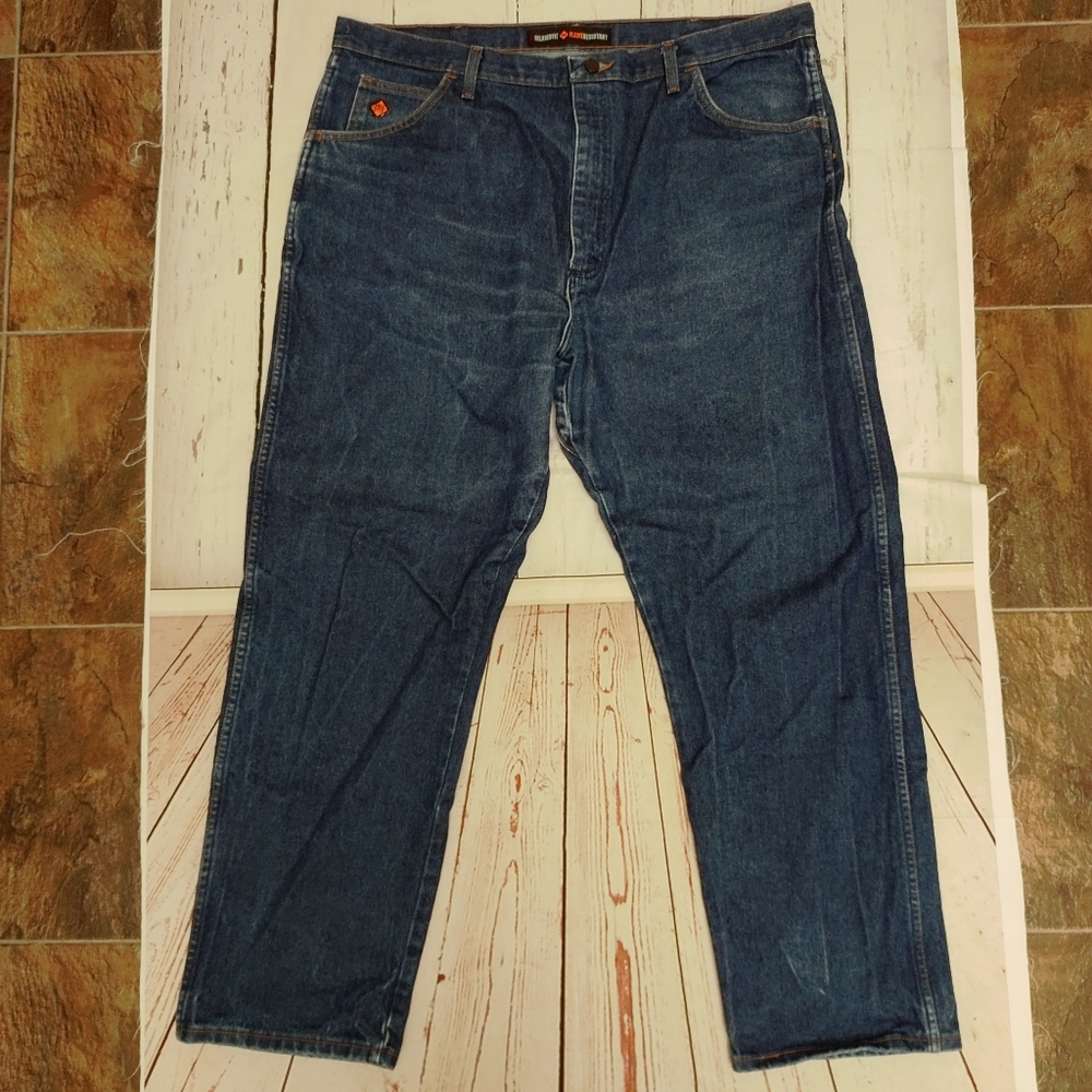 Wrangler Fire Resistant Work Jeans Size 42 x 32.